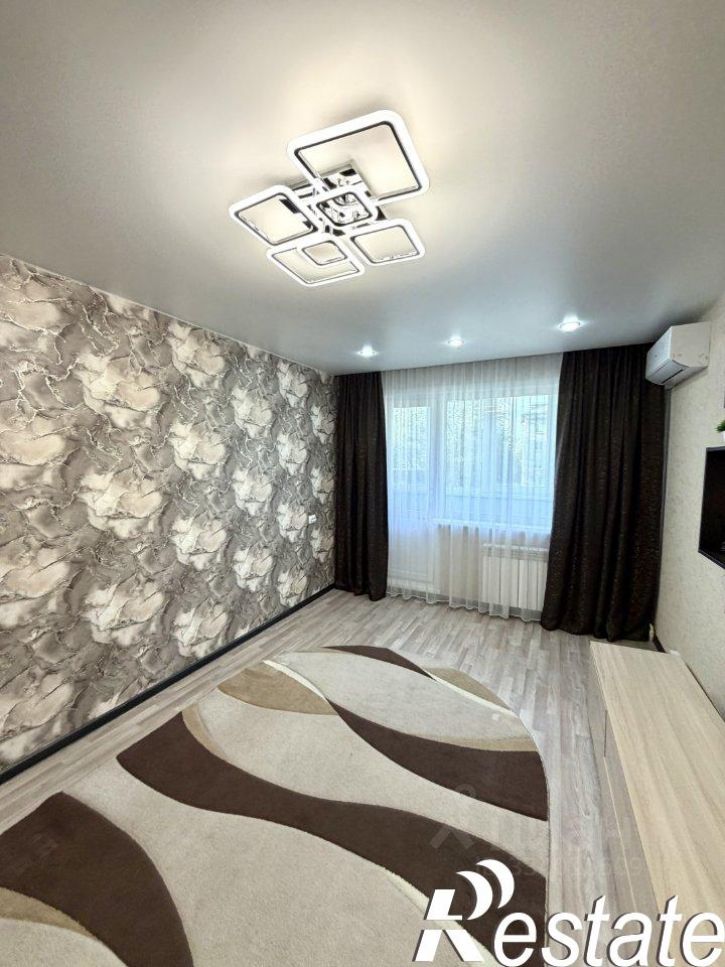 2-комн квартира улица Антона Петрова, 63,  д. 63
