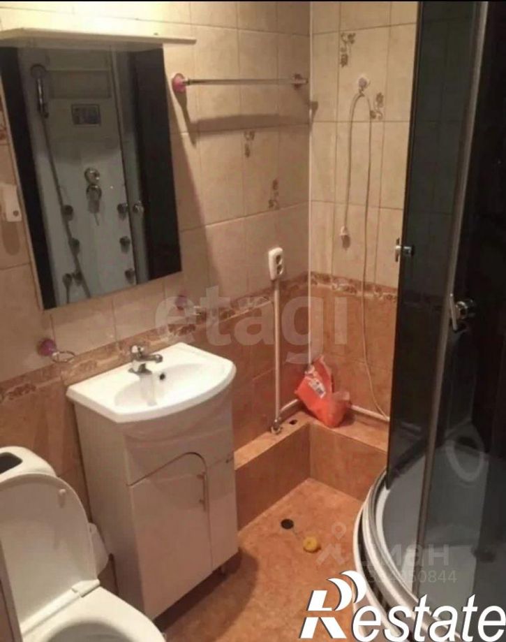 2-комн квартира проспект Строителей, 8,  д. 8