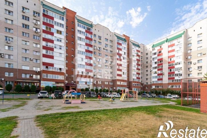 2-комн квартира Лазурная улица, 19,  д. 19