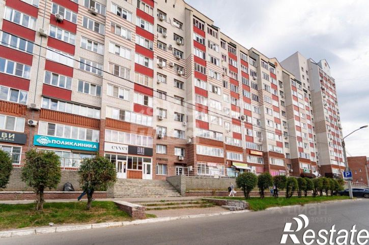 2-комн квартира Лазурная улица, 19,  д. 19