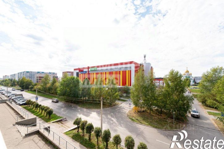 2-комн квартира Лазурная улица, 19,  д. 19