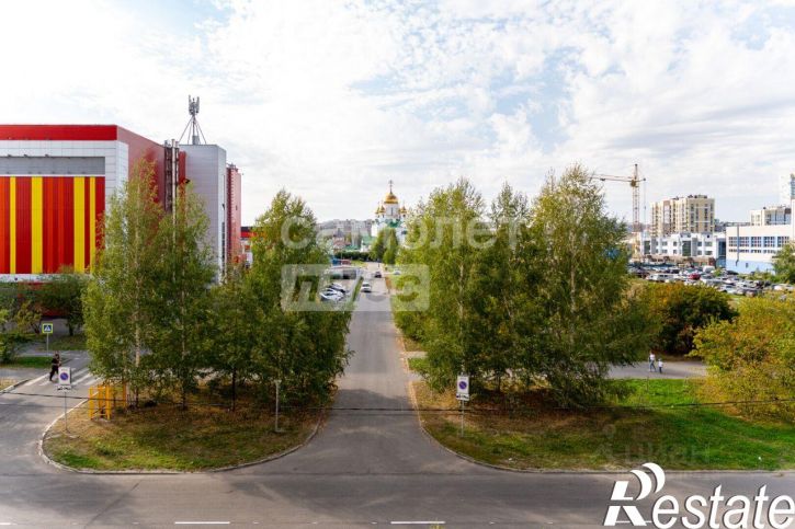 2-комн квартира Лазурная улица, 19,  д. 19