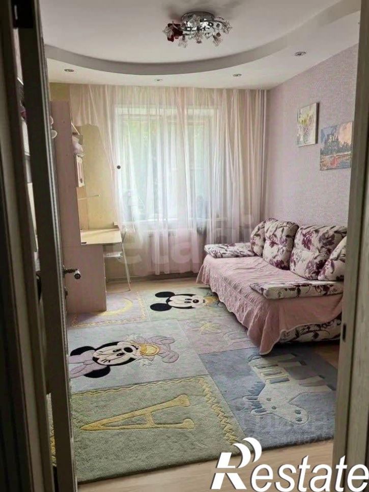 3-комн квартира улица Солнечная Поляна, 35,  д. 35
