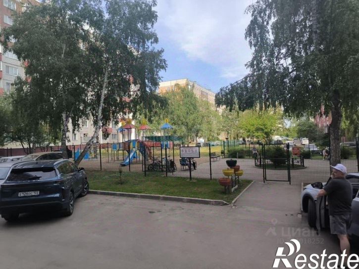 3-комн квартира улица Солнечная Поляна, 35,  д. 35