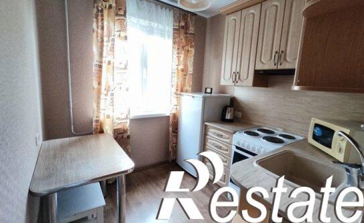 4-комн квартира улица Октябрят, 44,  д. 44