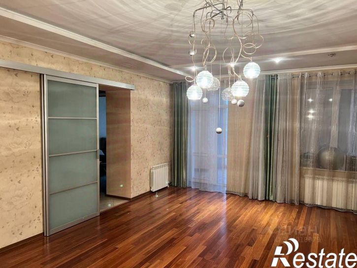 4-комн квартира улица Папанинцев, 102,  д. 102