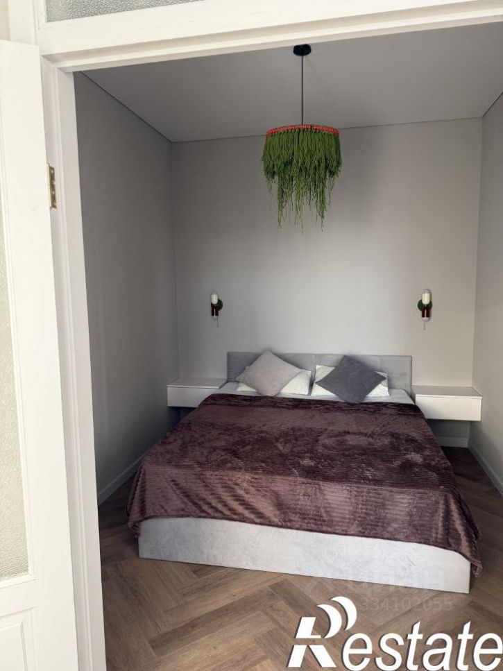 2-комн квартира проспект Строителей, 18 к1,  д. 18 к1