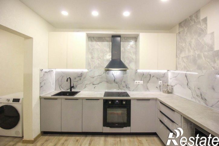 3-комн квартира улица Энтузиастов, 63,  д. 63