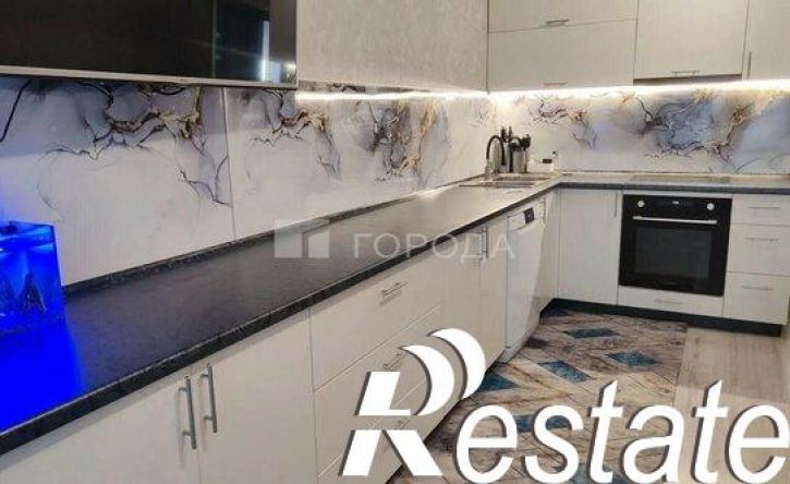 3-комн квартира улица Солнечная Поляна, 94 к2,  д. 94 к2