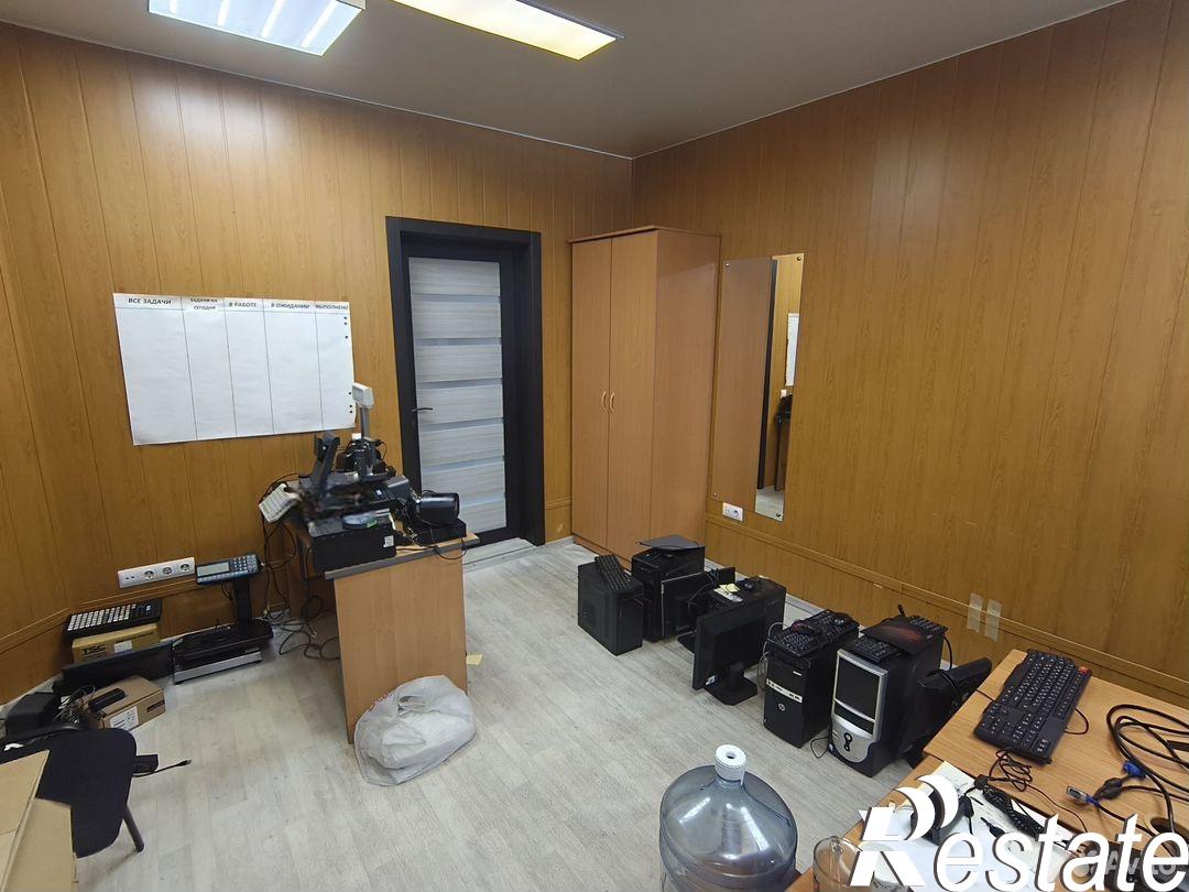 Сдать офис, помещение под офис за 10 200 рублей на Интернациональная улица, 145