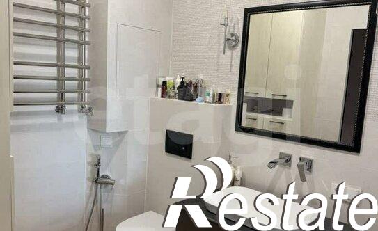 Купить квартиру за 20 000 000 рублей на улица Профинтерна, 28А