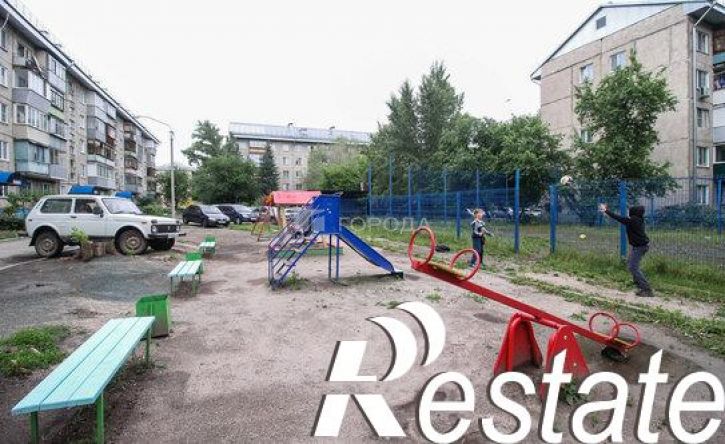 2-комн квартира улица Гущина, 203,  д. 203