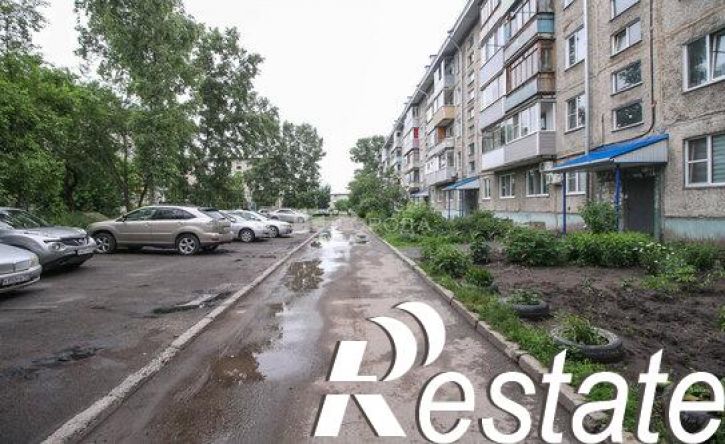 2-комн квартира улица Гущина, 203,  д. 203