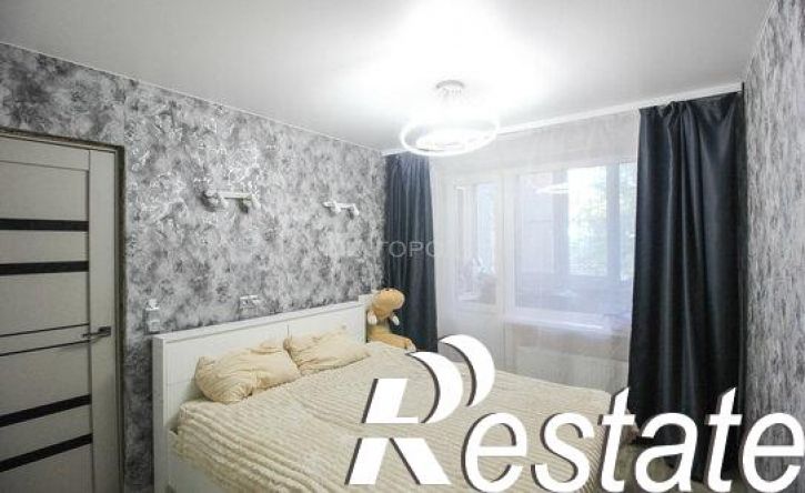 2-комн квартира улица Юрина, 204Б,  д. 204Б