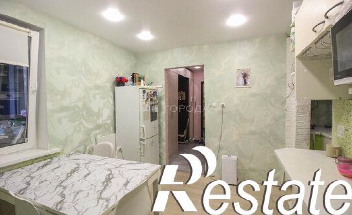2-комн квартира улица Юрина, 204Б,  д. 204Б