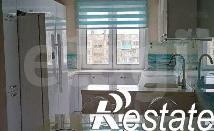 4-комн квартира улица Бабуркина, 10,  д. 10