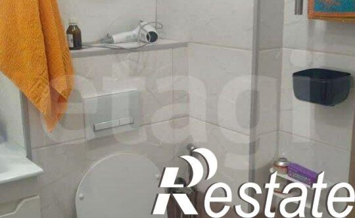 3-комн квартира улица Антона Петрова, 260,  д. 260