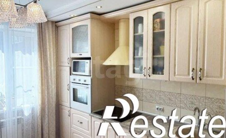 3-комн квартира улица Солнечная Поляна, 35,  д. 35