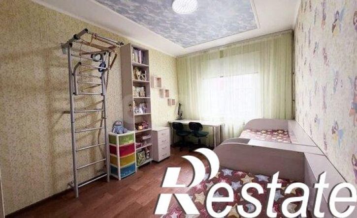 3-комн квартира улица Солнечная Поляна, 35,  д. 35