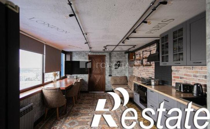 3-комн квартира улица Папанинцев, 111,  д. 111