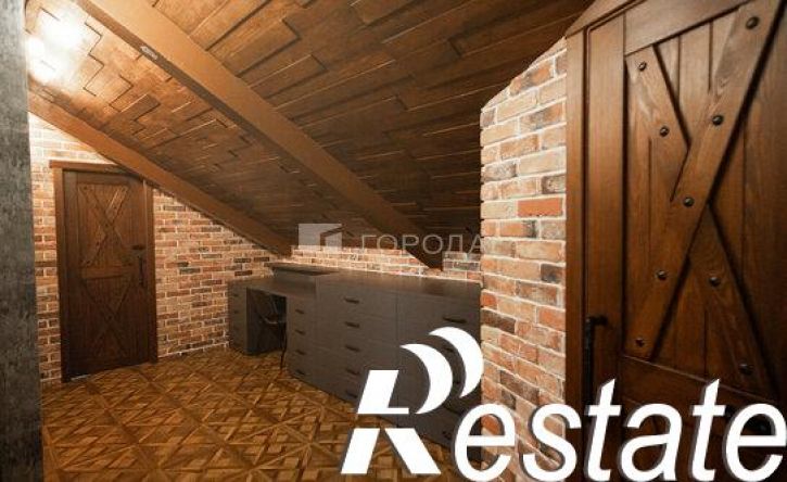 3-комн квартира улица Папанинцев, 111,  д. 111