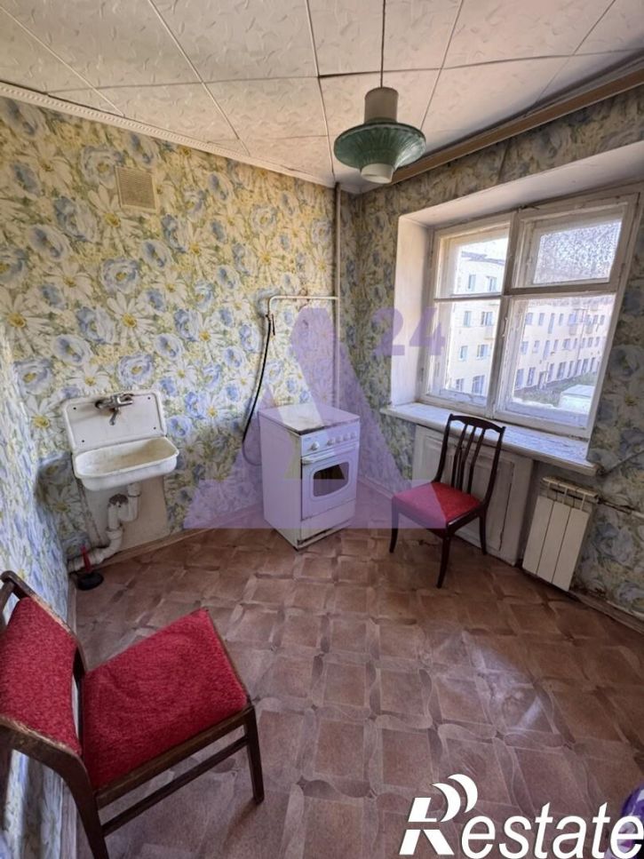 2-комн квартира улица Профинтерна, дом 52/99