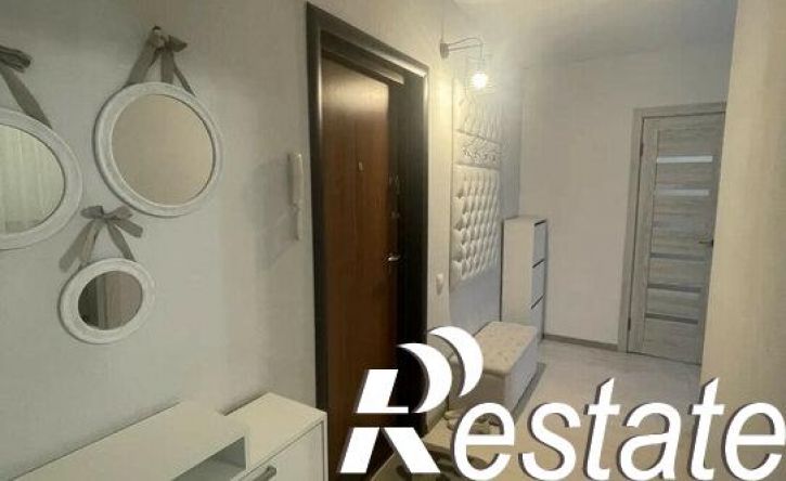 2-комн квартира Сиреневая улица, 22,  д. 22