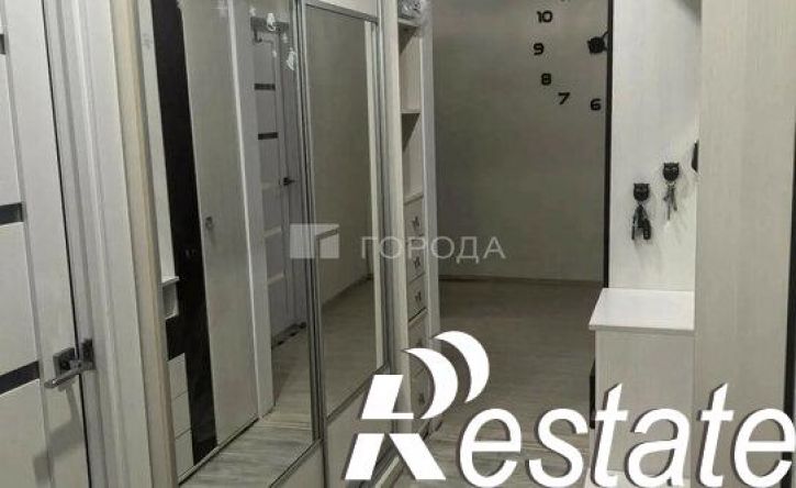 3-комн квартира улица Попова, 88,  д. 88