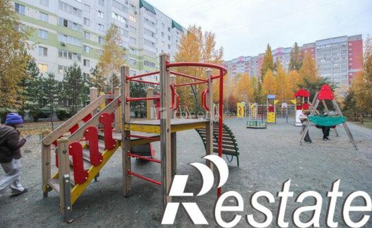2-комн квартира Власихинская улица, 83,  д. 83