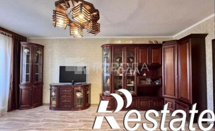 3-комн квартира улица Попова, 113,  д. 113