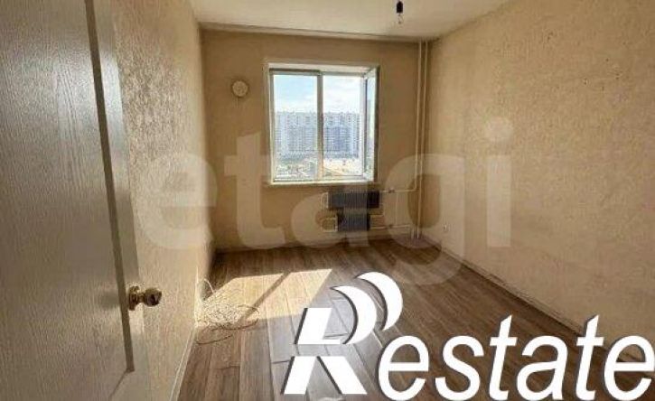 3-комн квартира Лазурная улица, 52,  д. 52