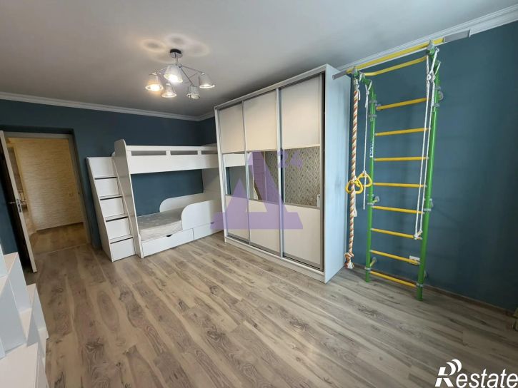 3-комн квартира улица Сиреневая, дом 28