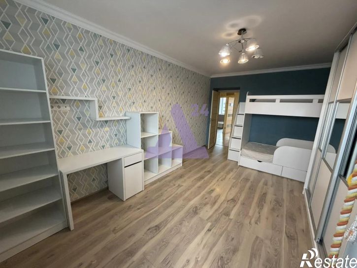 3-комн квартира улица Сиреневая, дом 28