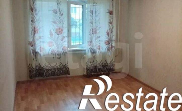 2-комн квартира улица Юрина, 245,  д. 245