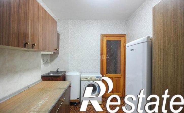 2-комн квартира улица Гущина, 219,  д. 219