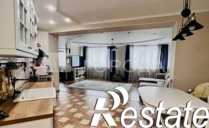 3-комн квартира улица Профинтерна, 38А,  д. 38А