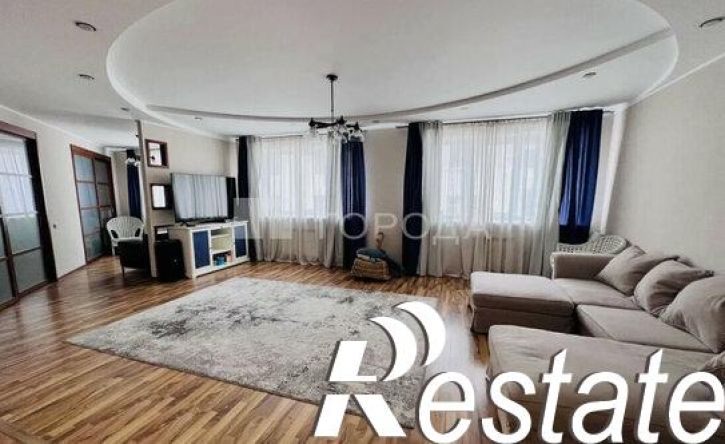 3-комн квартира улица Профинтерна, 38А,  д. 38А