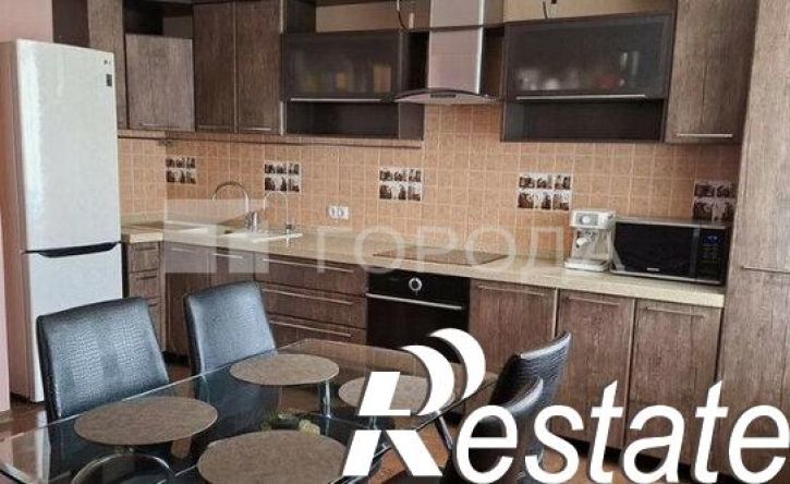 4-комн квартира Новгородская улица, 26,  д. 26