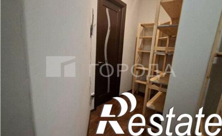 4-комн квартира Новгородская улица, 26,  д. 26