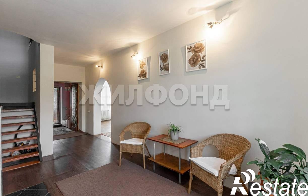 Купить дачу, дом, коттедж за 12 000 000 рублей на Рождественская улица