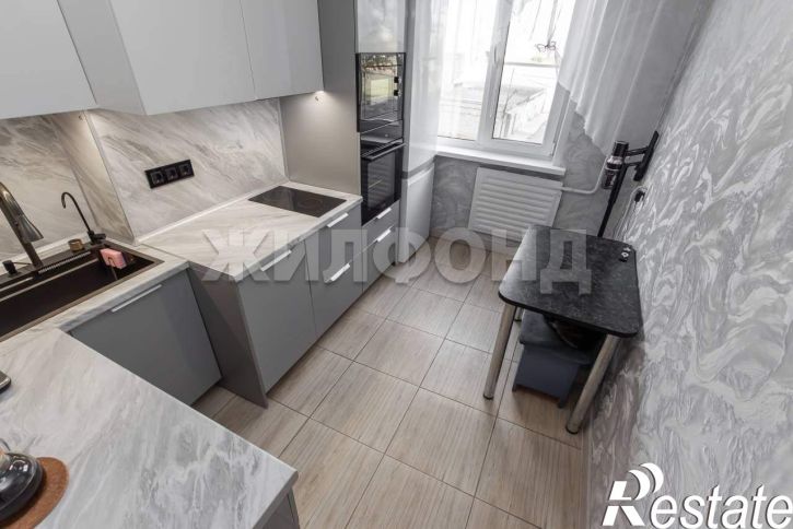 2-комн квартира Островского улица, д.4