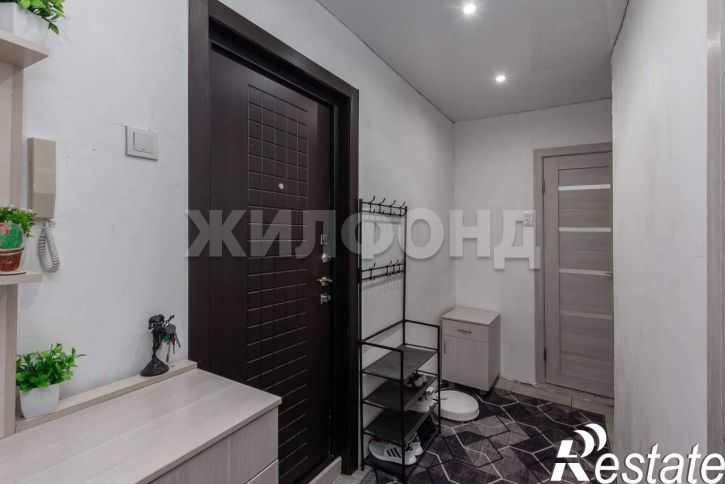 2-комн квартира Островского улица, д.4