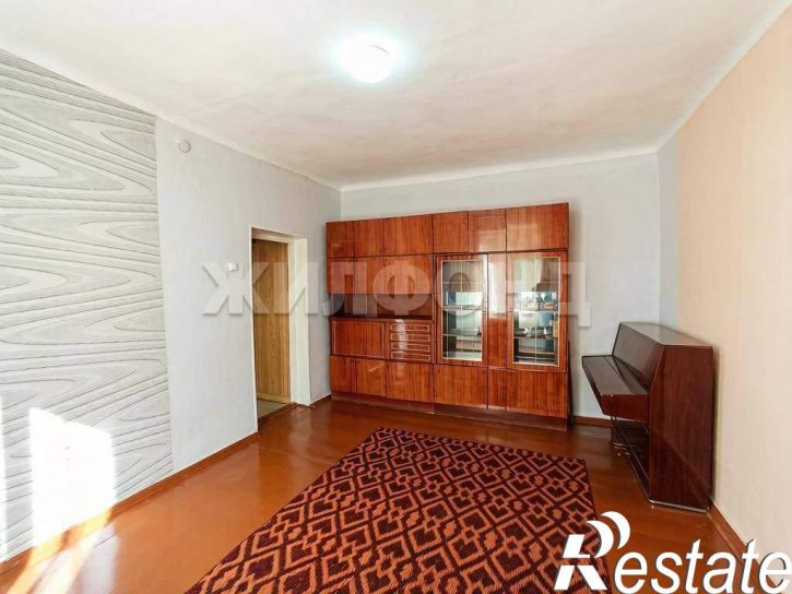 2-комн квартира Антона Петрова улица, д.107