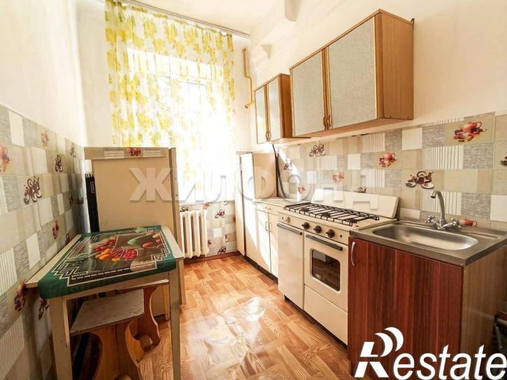 2-комн квартира Антона Петрова улица, д.107