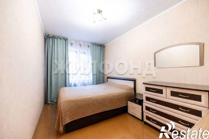 3-комн квартира Георгия Исакова/Попова улица, д.208