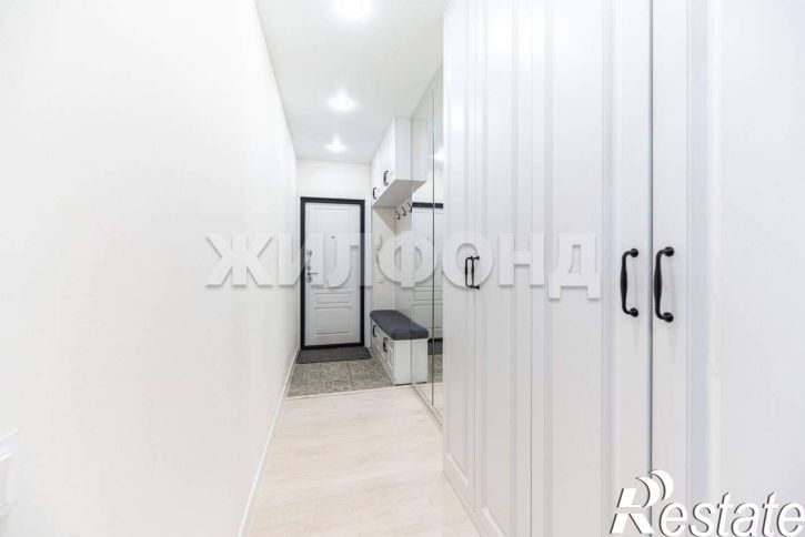 3-комн квартира Попова улица, д.184
