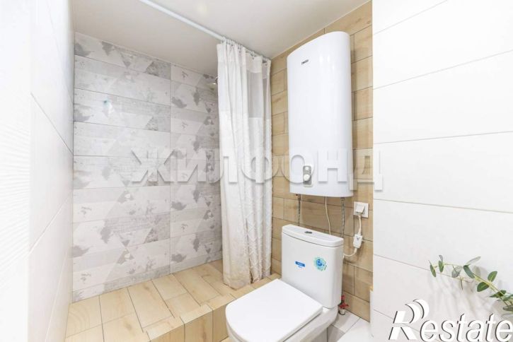 3-комн квартира Попова улица, д.184