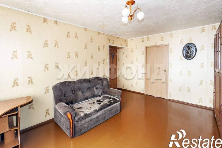3-комн квартира Антона Петрова улица, д.226