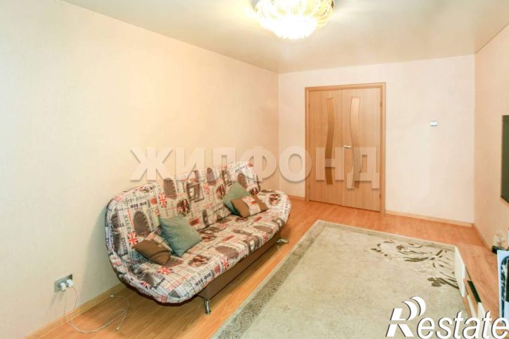 3-комн квартира Юрина улица, д.208