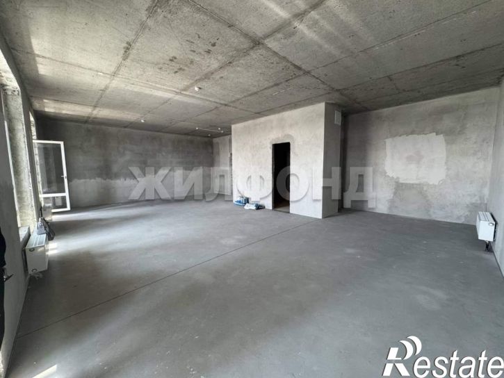 3-комн квартира Строителей проспект, д.18к1